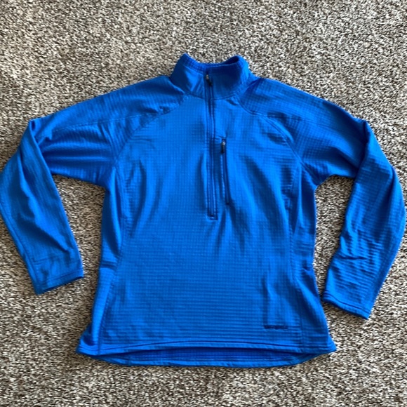 Patagonia Tops - Re-posh. Patagonia R1 pullover. Not sure the year.